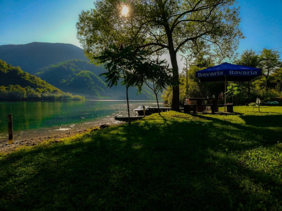 亚伊采 Lake House Krndija酒店 外观 照片